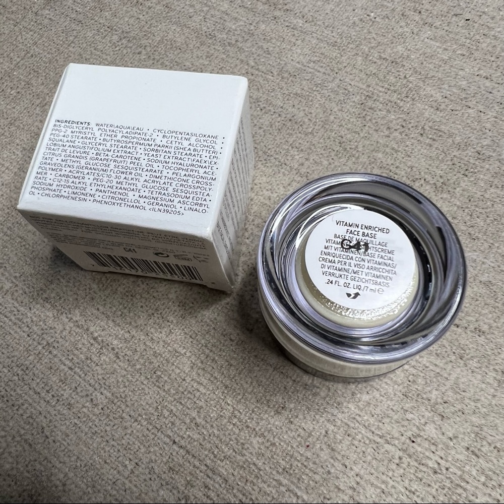 🎁3 for $30🎁 Last one‼️ BOBBI BROWN Vitamin Enriched Face Base Priming mini - Picture 2 of 2